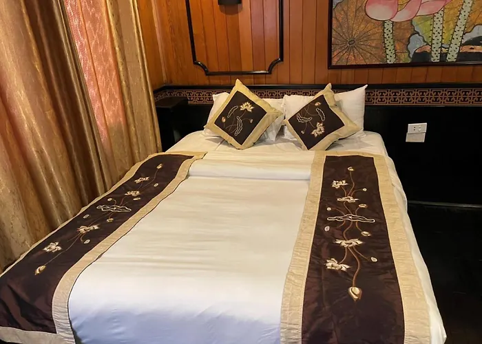 Boutique Cruise  Ha Long