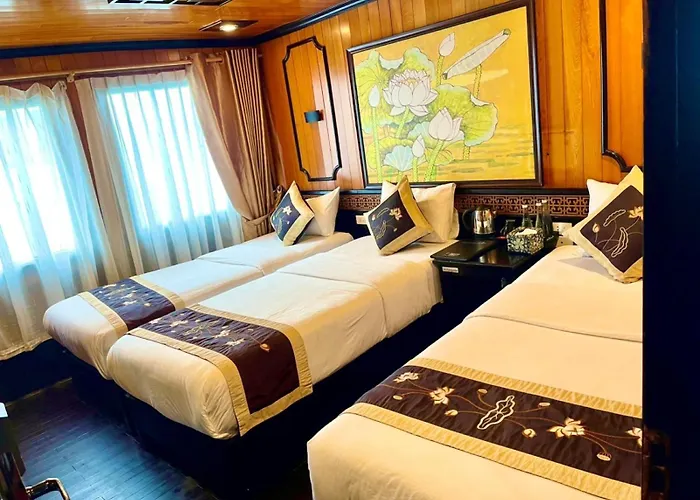  Boutique Cruise 5*