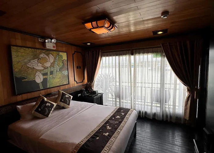  Boutique Cruise Ha Long