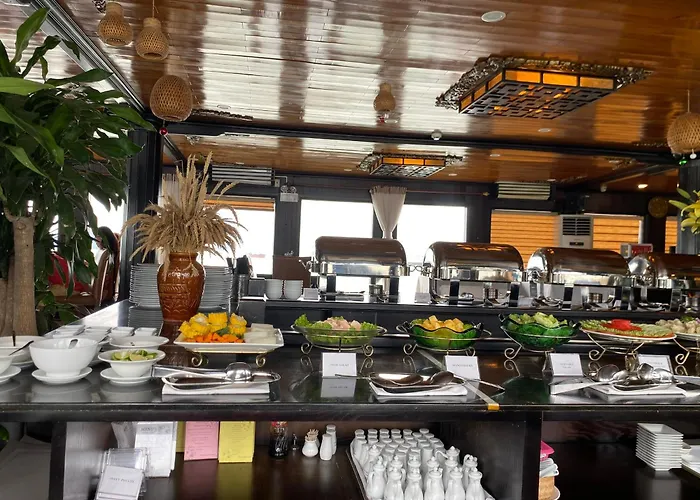 Boutique Cruise 